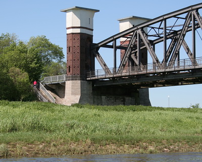 Elbe km 294 - Brückenkopf Barby